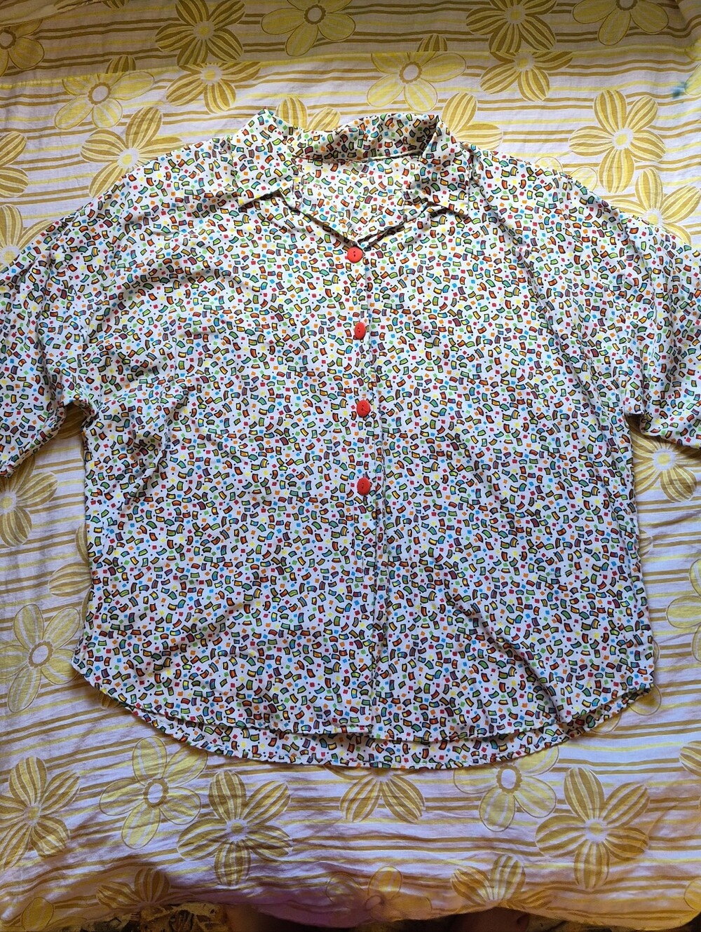 Women's Short-Sleeve Button-Down Shirt in White with Multicolor Confetti Print